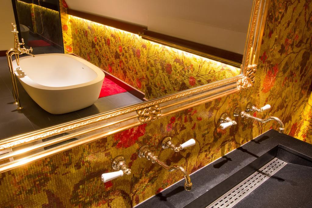 The Royal Suite - R.Q.C. Haga Cameră foto