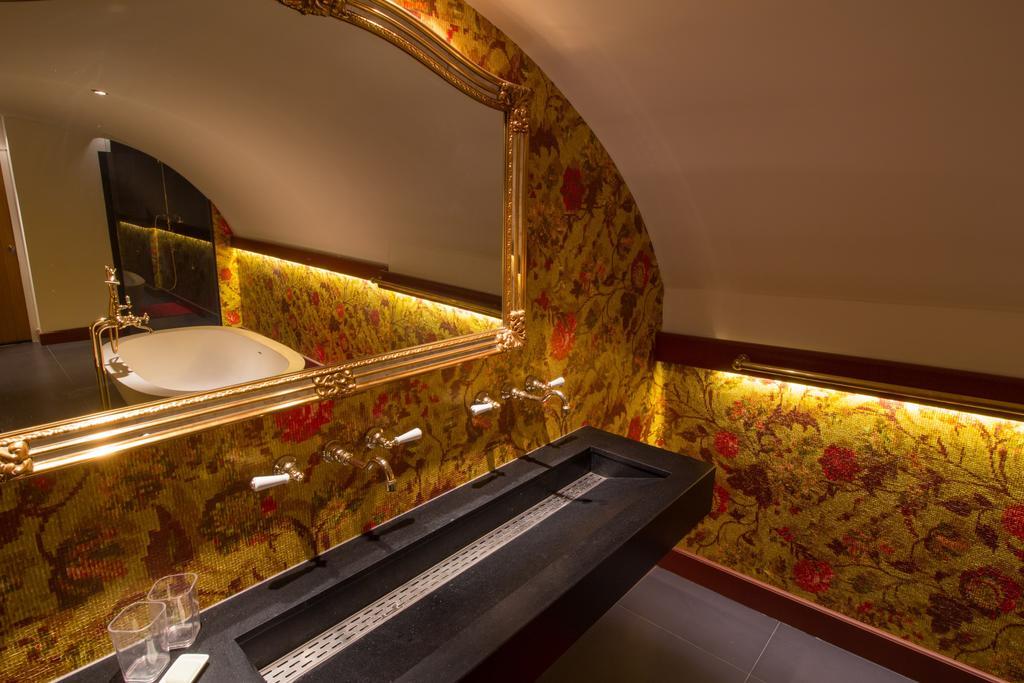 The Royal Suite - R.Q.C. Haga Cameră foto